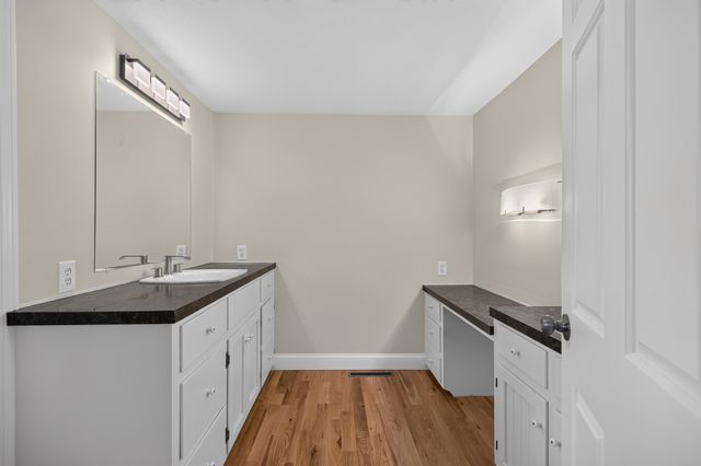 1 Atkinson Circle, Hudson, NH 03051