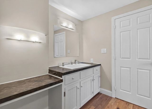 1 Atkinson Circle, Hudson, NH 03051