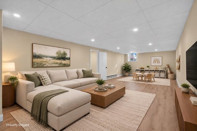1 Atkinson Circle, Hudson, NH 03051