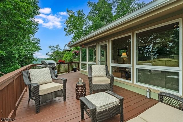 17 Cedar Falls Ter, Sparta Twp., NJ 07871