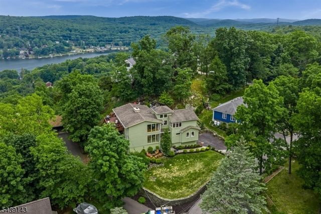 17 Cedar Falls Ter, Sparta Twp., NJ 07871