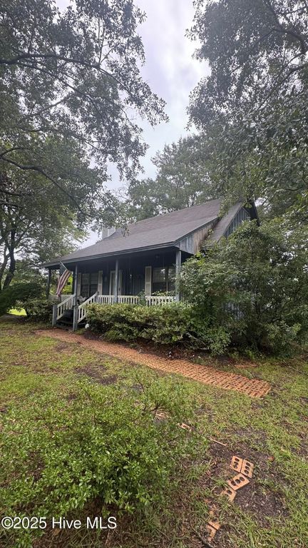 1811 Pintail Avenue, Supply, NC 28462