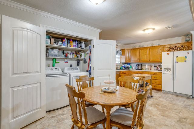 449 W Dunlap Avenue, Boyd, TX 76023