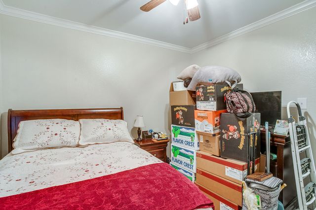 449 W Dunlap Avenue, Boyd, TX 76023