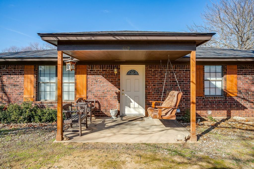 449 W Dunlap Avenue, Boyd, TX 76023