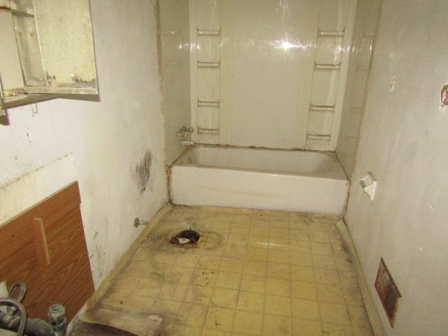 1209 Roy St, N Braddock, PA 15104