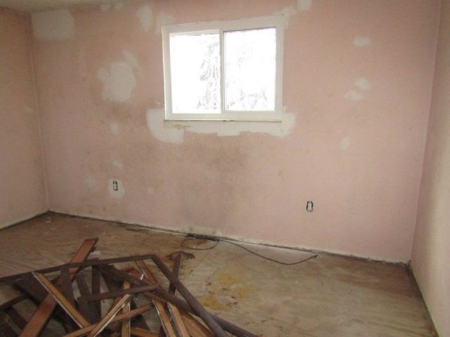 1209 Roy St, N Braddock, PA 15104