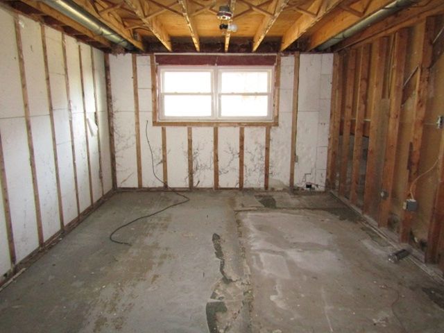 1209 Roy St, N Braddock, PA 15104