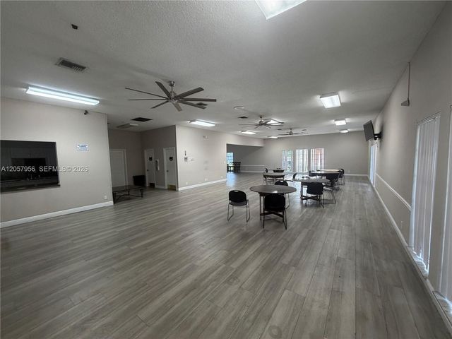 360 N B Lakewood Circle E, Margate, FL 33063