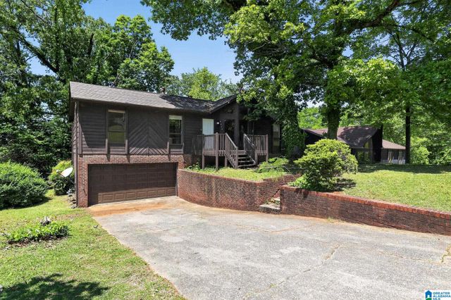 8524 CEDAR BARK CR, Birmingham, AL 35206
