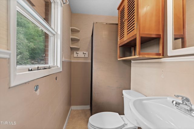 1405 Brentwood Drive, Greeneville, TN 37743