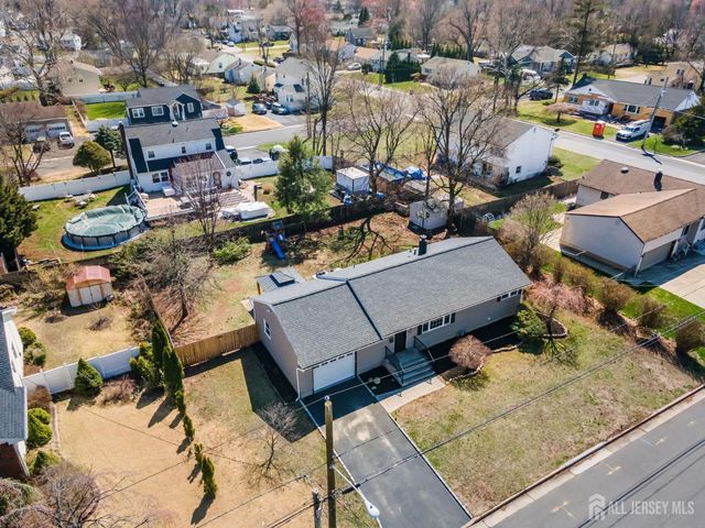 267 Tabb Avenue, Piscataway, NJ 08854