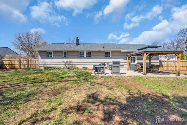 267 Tabb Avenue, Piscataway, NJ 08854