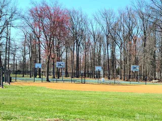 267 Tabb Avenue, Piscataway, NJ 08854