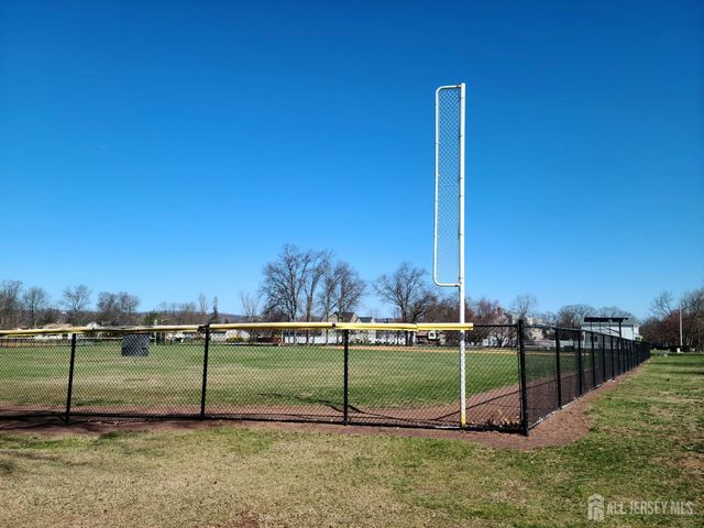 267 Tabb Avenue, Piscataway, NJ 08854