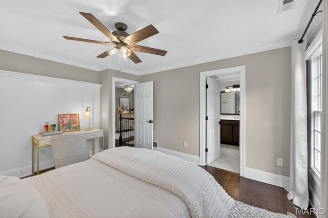 1012 Greystone Manor Parkway, Chesterfield, MO 63005