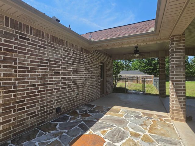 1125 CR 307D, Henderson, TX 75654
