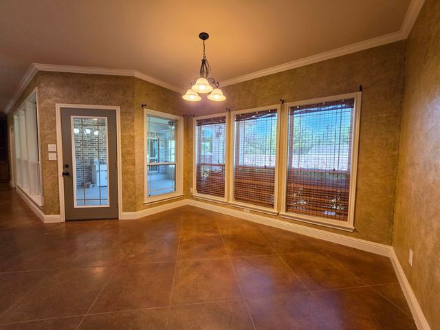 1125 CR 307D, Henderson, TX 75654