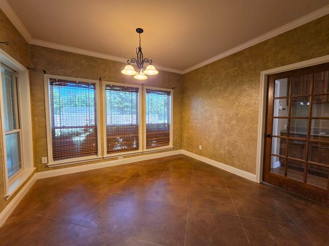 1125 CR 307D, Henderson, TX 75654