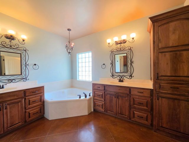1125 CR 307D, Henderson, TX 75654