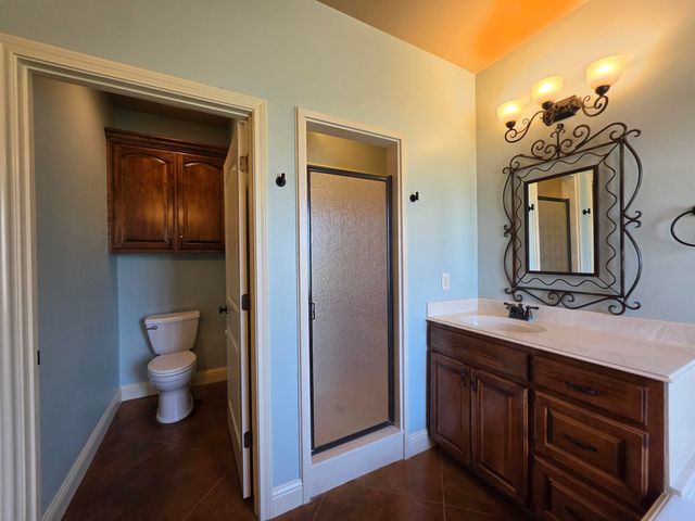 1125 CR 307D, Henderson, TX 75654