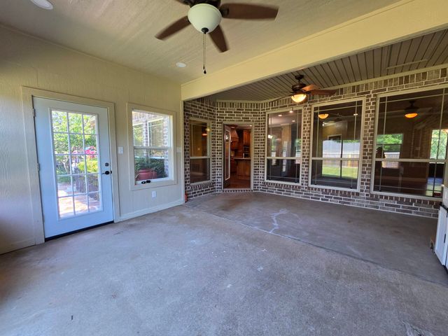 1125 CR 307D, Henderson, TX 75654