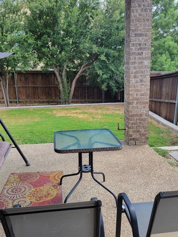 4428 Saukenuk Lane, Carrollton, TX 75010