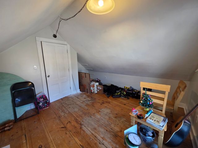 8 Highland Street, Rochester, NH 03868