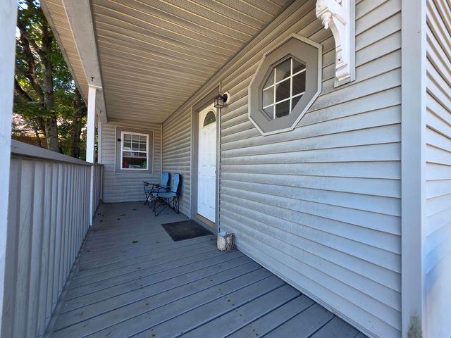 8 Highland Street, Rochester, NH 03868