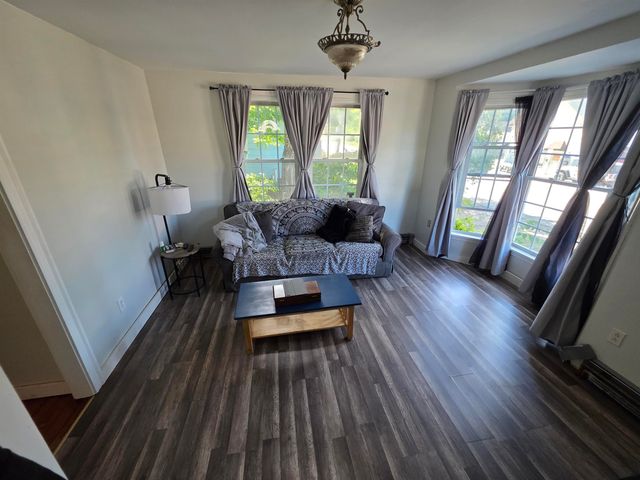 8 Highland Street, Rochester, NH 03868