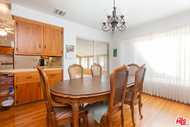 137 N Burnaby Avenue, Glendora, CA 91741