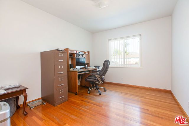 137 N Burnaby Avenue, Glendora, CA 91741