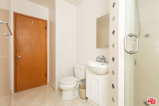 137 N Burnaby Avenue, Glendora, CA 91741