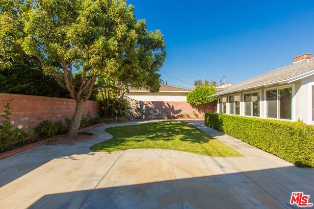 137 N Burnaby Avenue, Glendora, CA 91741