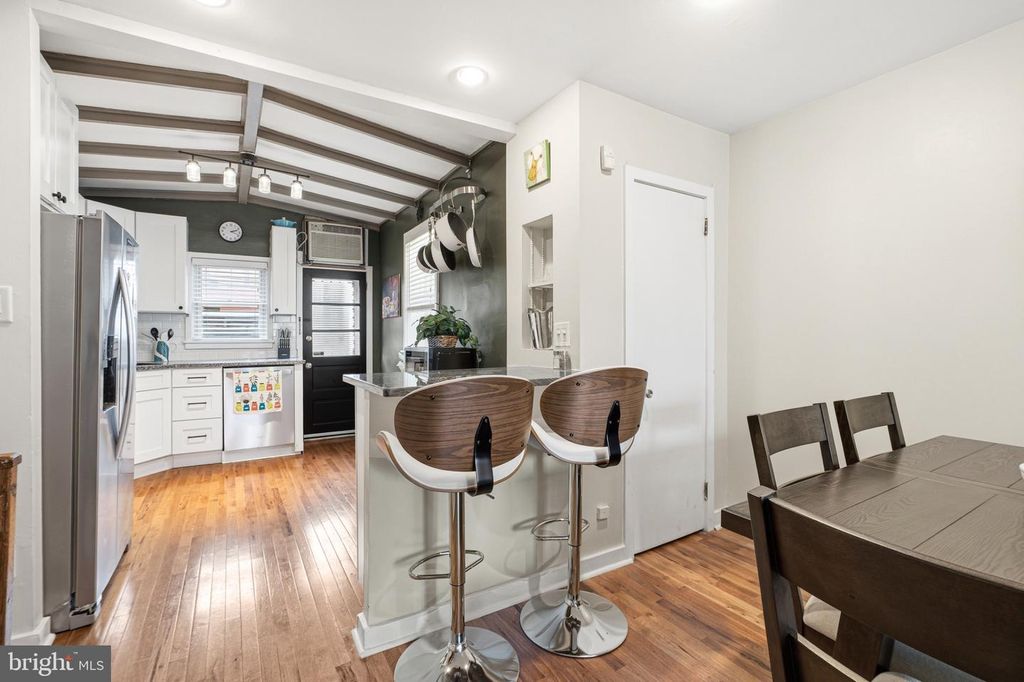 1806 S SARTAIN ST, PHILADELPHIA, PA 19148 — photo 5