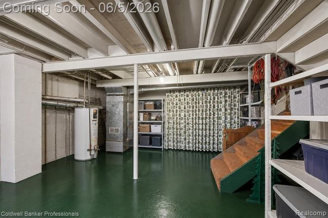 22606 Manor Street, Saint Clair Shores, MI 48081