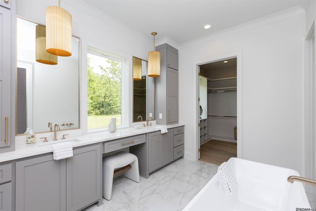 36252 Westin Ridge Dr, Geismar, LA 70734