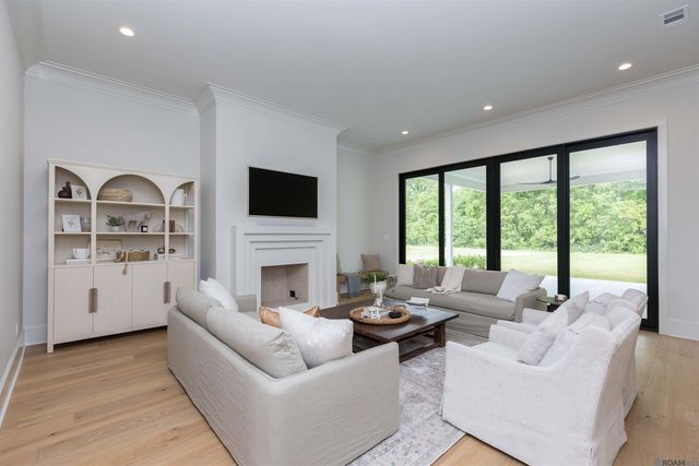 36252 Westin Ridge Dr, Geismar, LA 70734