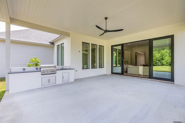 36252 Westin Ridge Dr, Geismar, LA 70734