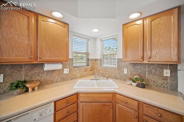 4401 Windmill Creek Way, Colorado Springs, CO 80911