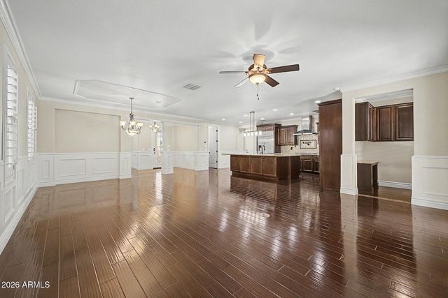 823 E HORSESHOE Place, Chandler, AZ 85249
