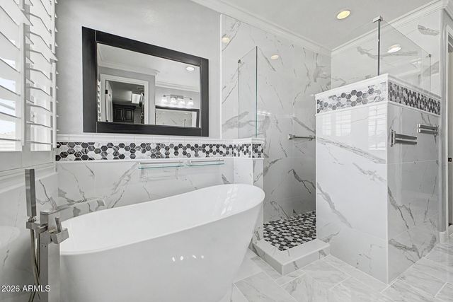 823 E HORSESHOE Place, Chandler, AZ 85249