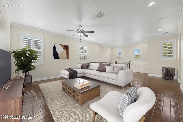 823 E HORSESHOE Place, Chandler, AZ 85249