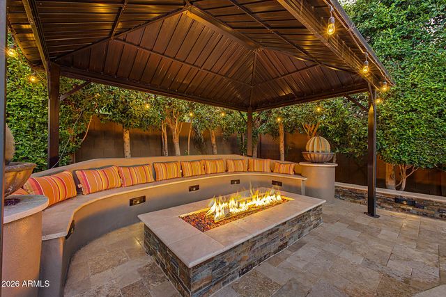 823 E HORSESHOE Place, Chandler, AZ 85249