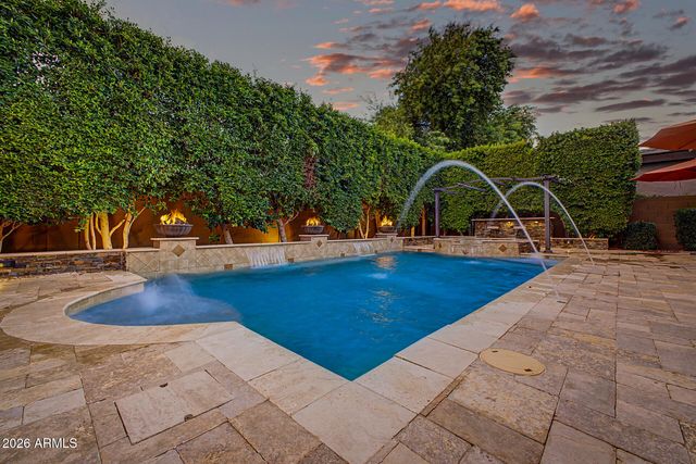 823 E HORSESHOE Place, Chandler, AZ 85249