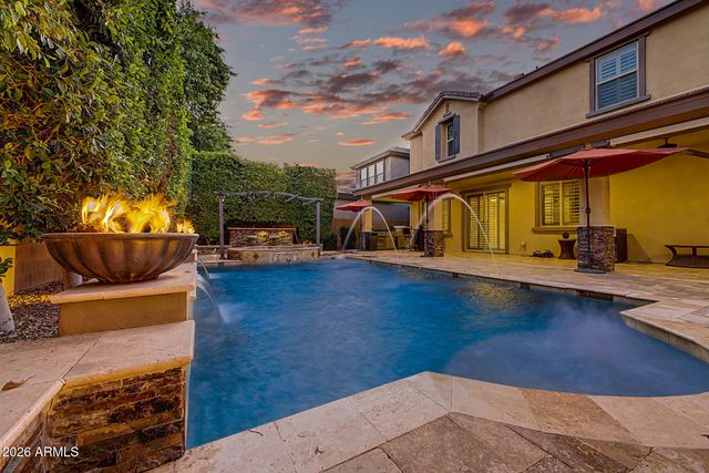 823 E HORSESHOE Place, Chandler, AZ 85249