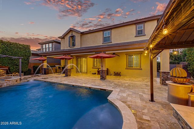 823 E HORSESHOE Place, Chandler, AZ 85249