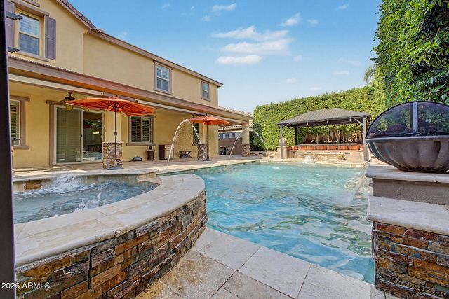 823 E HORSESHOE Place, Chandler, AZ 85249
