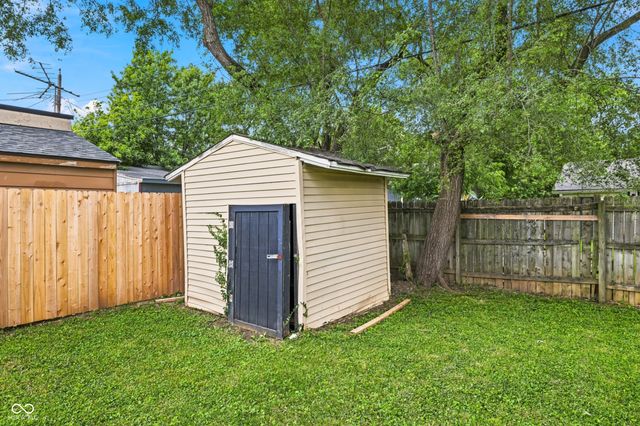 2725 Shirley Drive, Indianapolis, IN 46222