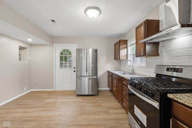 2725 Shirley Drive, Indianapolis, IN 46222